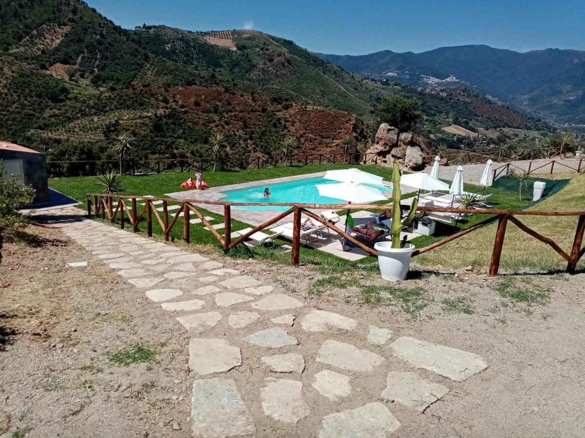 Villa Mama Lina à Patti Extérieur photo